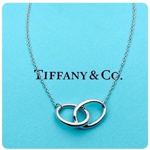 Tiffany & Co. 16.75" Interlocking Oval Charm Necklace Silver